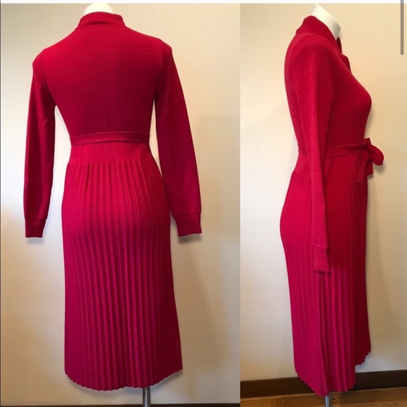 Knit interview dress~PAGEANT~ ST JOHN INSPIRED - Picture 4 of 7